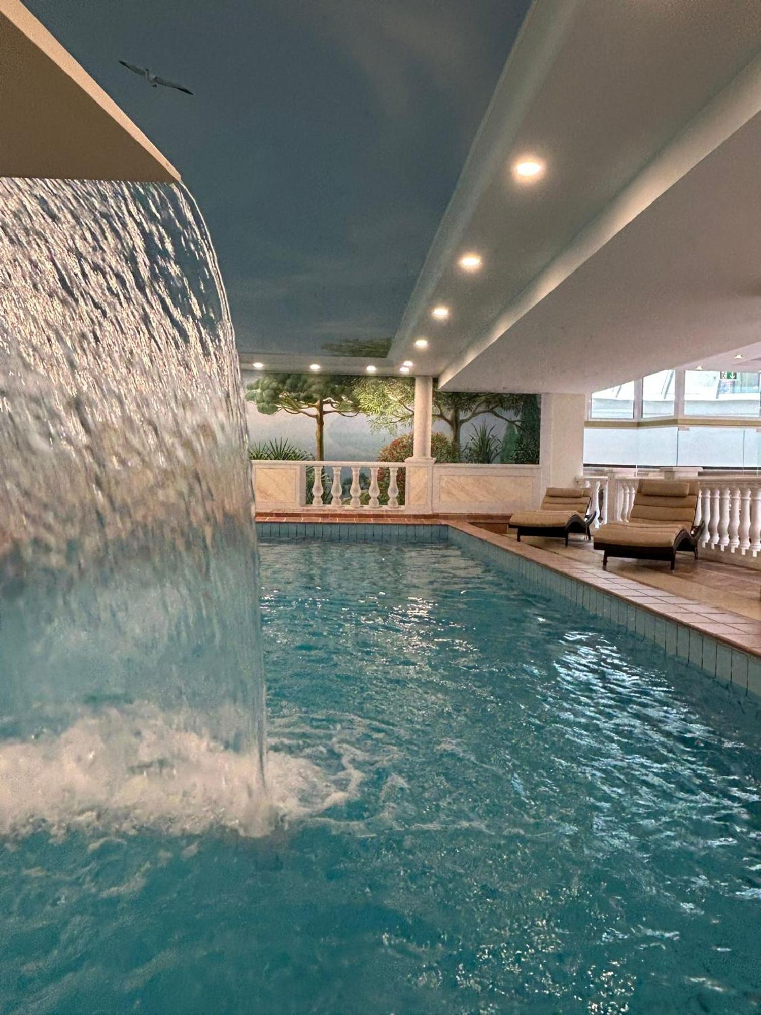 Golf- Und Wellnesshotel Amtsheide บัดบีเวนเซิน ภายนอก รูปภาพ
